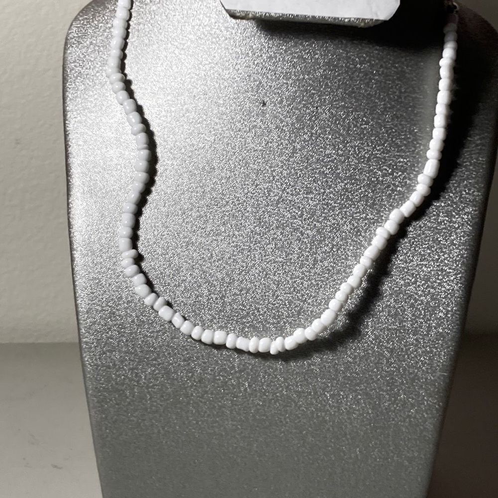 Silver Tone Chain And Bead Necklace Necklace Silver Tone Chain And Bead Necklace Necklace